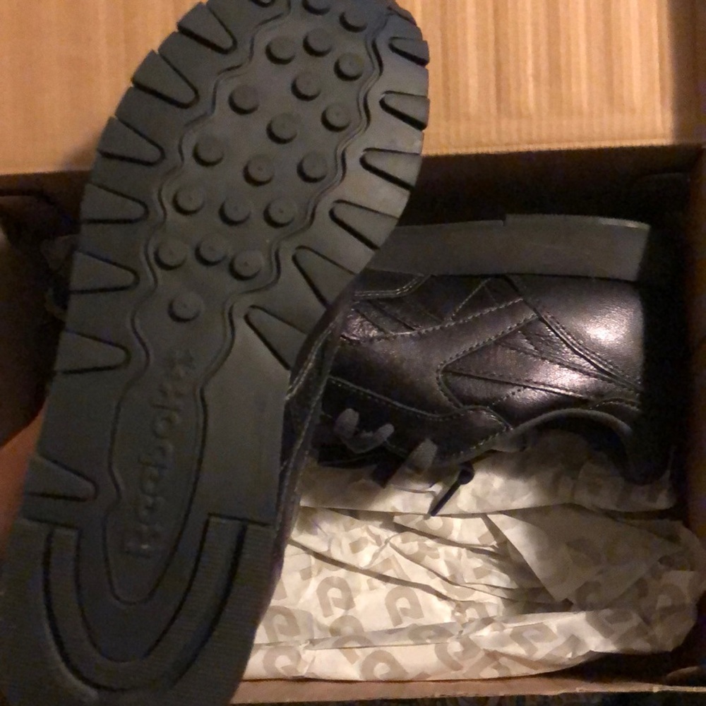 Reebok classics - Picture 2 of 4